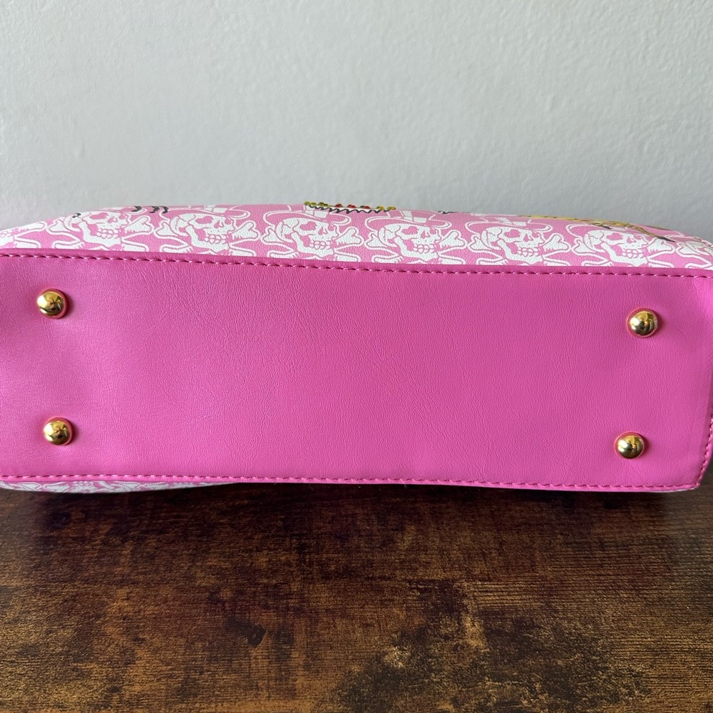 Ed Hardy Pink & Gold Graphic Clutch Handbag w/ Rhinestone Tiger & Kiss Lock NWT - Picture 9 of 9